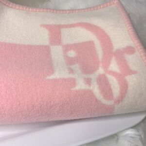 DIOR 🎀VINTAGE PINK WOOL & CASHMERE BABY BLANKET